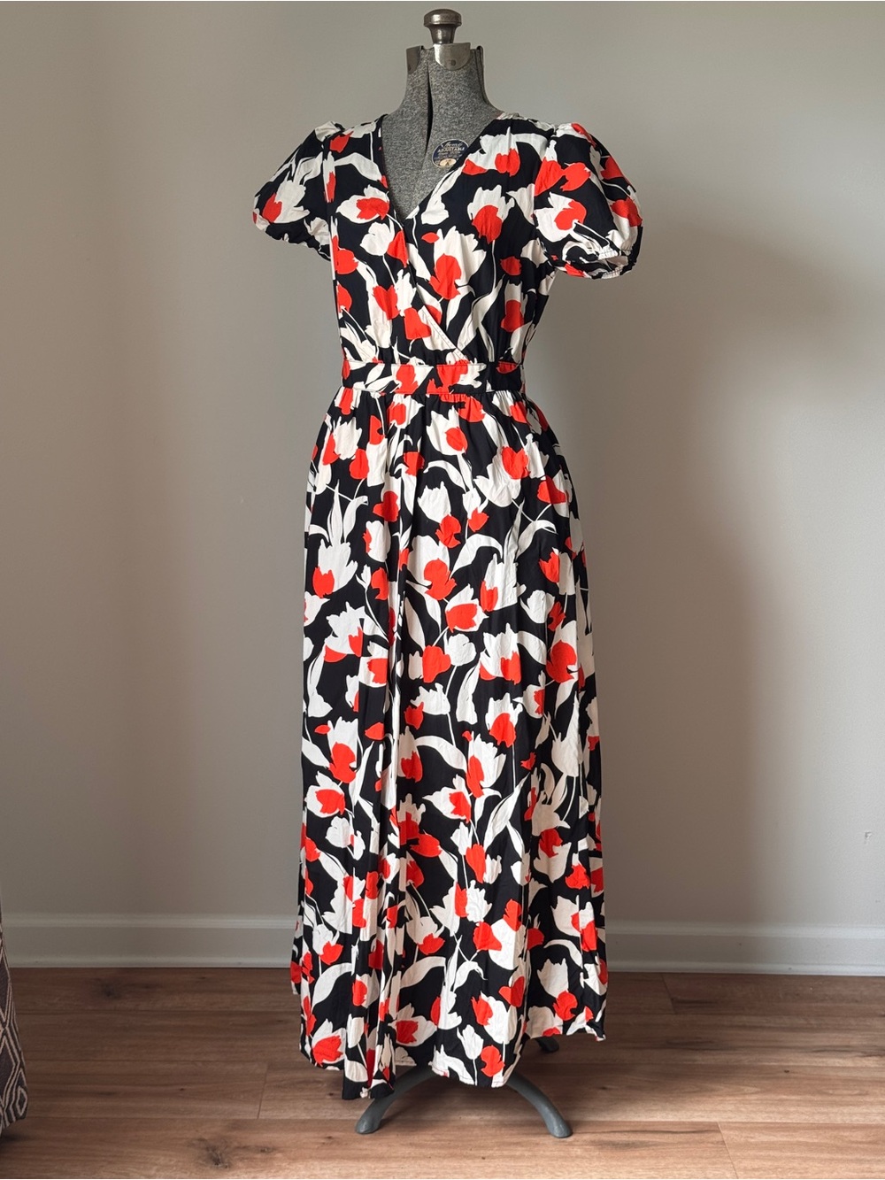 Who What Wear Tulip Floral Wrap Maxi Dress in Black, White & Coral